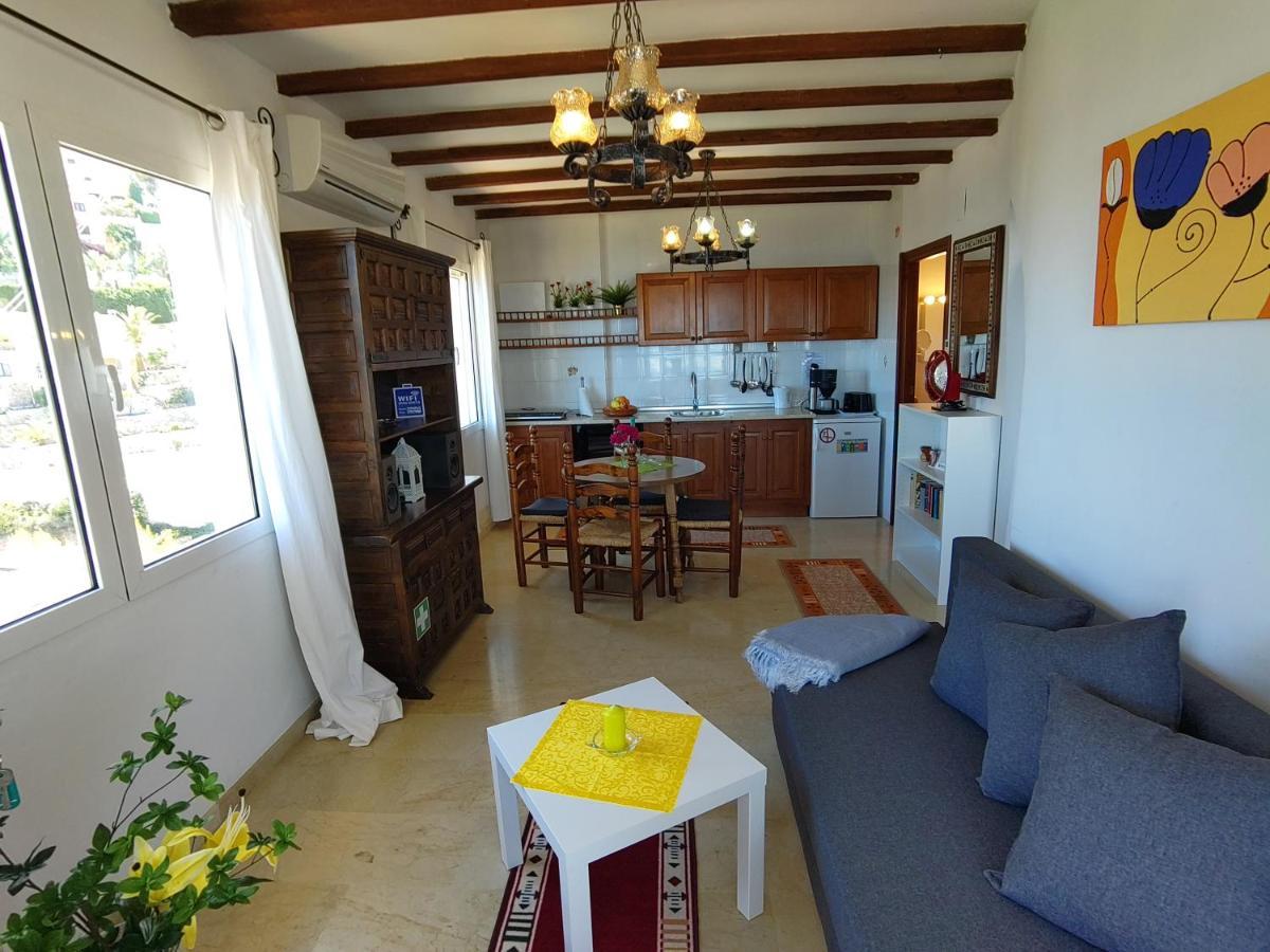 Maryvilla 42F Κάλπε Δωμάτιο φωτογραφία