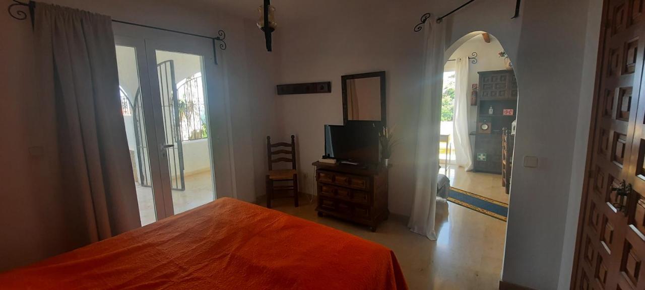 Maryvilla 42F Κάλπε Δωμάτιο φωτογραφία